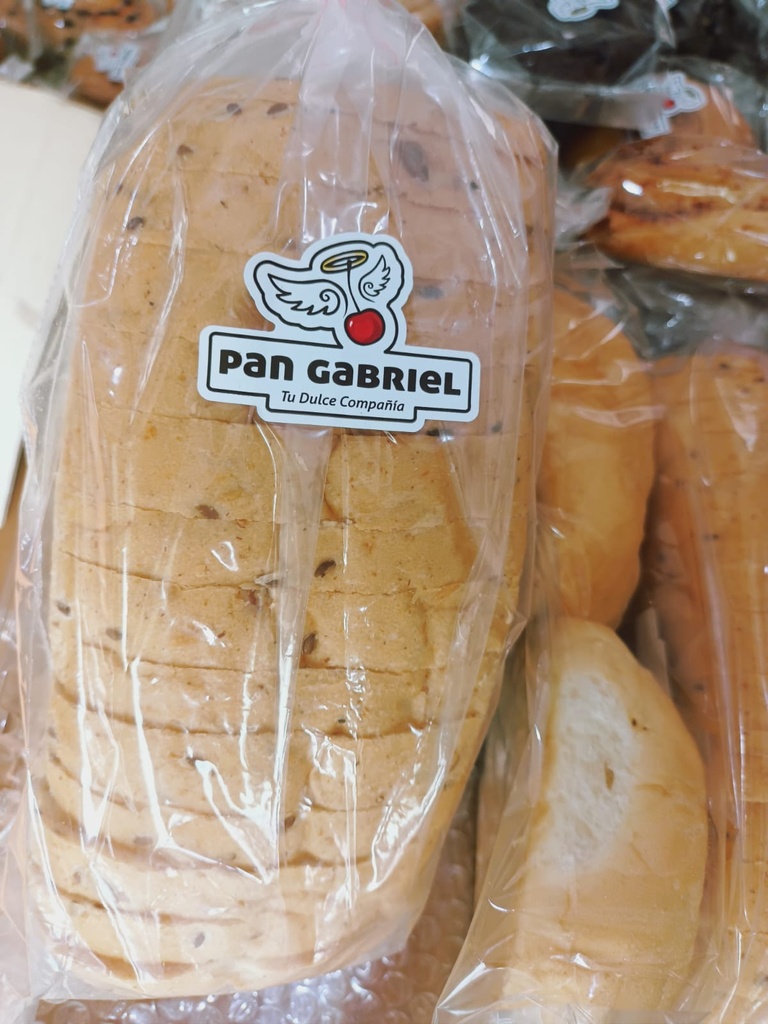 PAN DE BARRA MULTIGRANO Y BLANCO